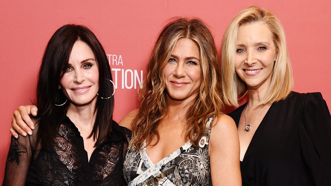 Courteney Cox, Jennifer Aniston, Lisa Kudrow - SAG-AFTRA Foundation's 4th Annual Patron of the Artists Awards - Inside