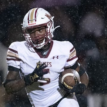 Devin Kelly (5) rushes to the end zone but is called back on a Chiefs penalty during the Northview vs Jay playoff football game at Jay High School on Friday, Nov. 10, 2023.