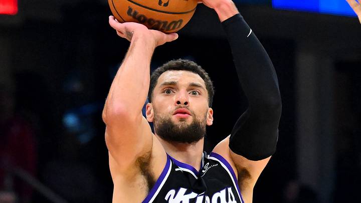 Sacramento Kings v Cleveland Cavaliers