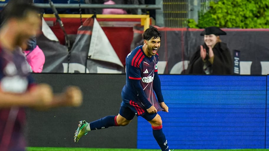 Carles Gil 