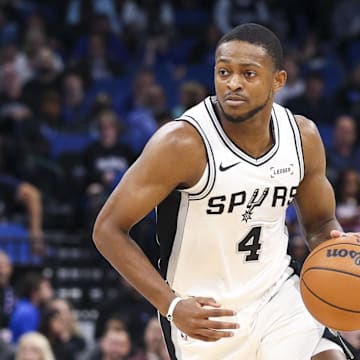 San Antonio Spurs guard De'Aaron Fox is a great prop target on Monday.