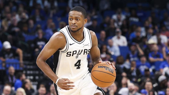 San Antonio Spurs guard De'Aaron Fox is a great prop target on Monday.