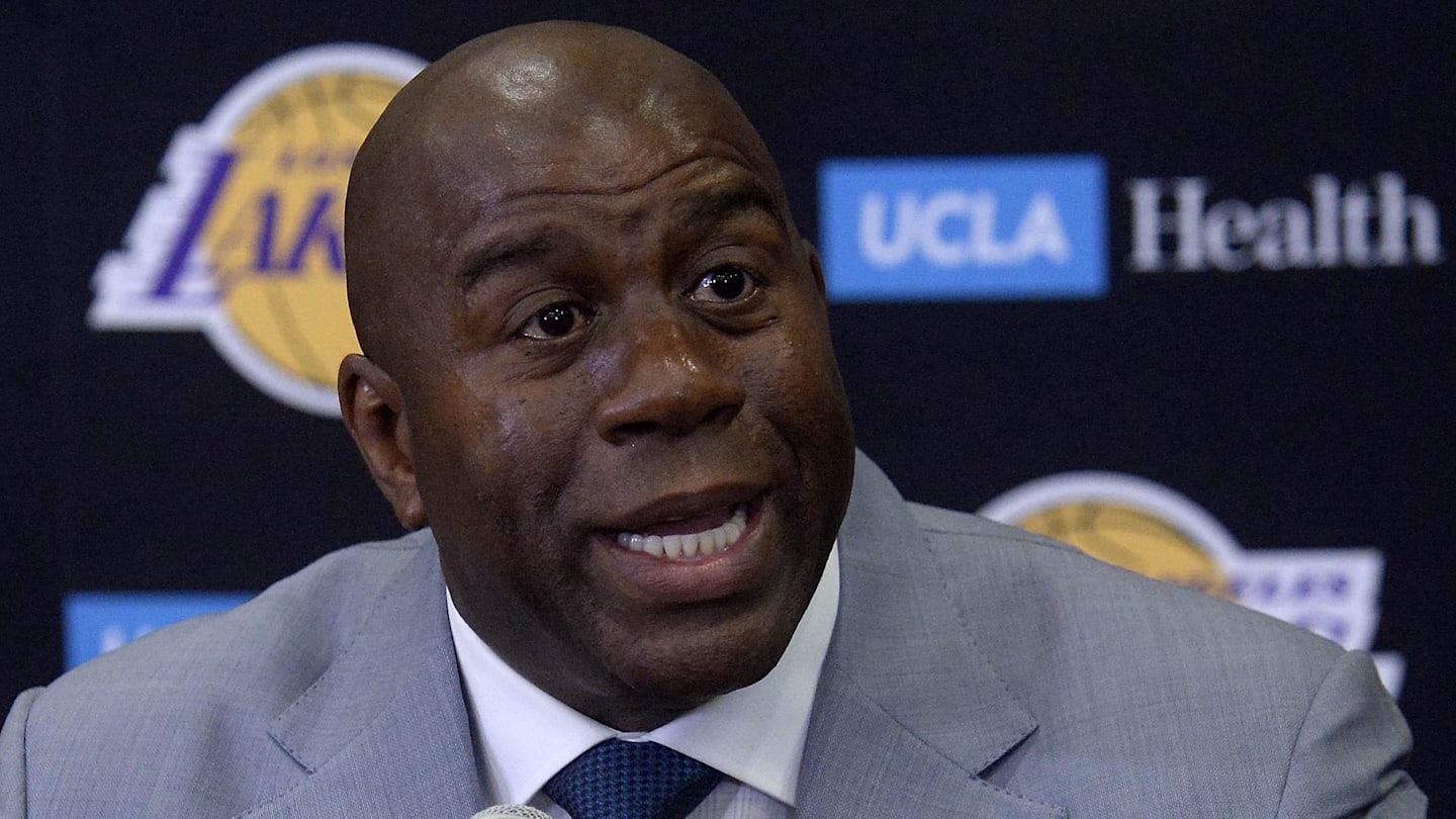 Ranking Lakers Legends Proves Tough for NBA Great
