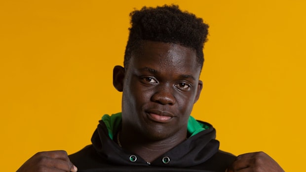 Oregon Ducks Oklahoma State Cowboys Montana State Bobcats Dante Moore Emmanuel Pregnon Theran Johnson Injury College Football