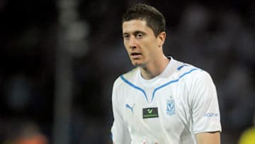 Robert Lewandowski defendeu o Lech Poznan antes de ser contratado pelo Borussia Dortmund.
