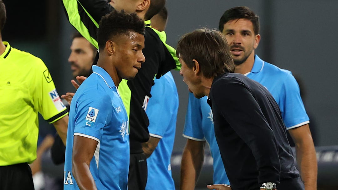 Antonio Conte con David Neres