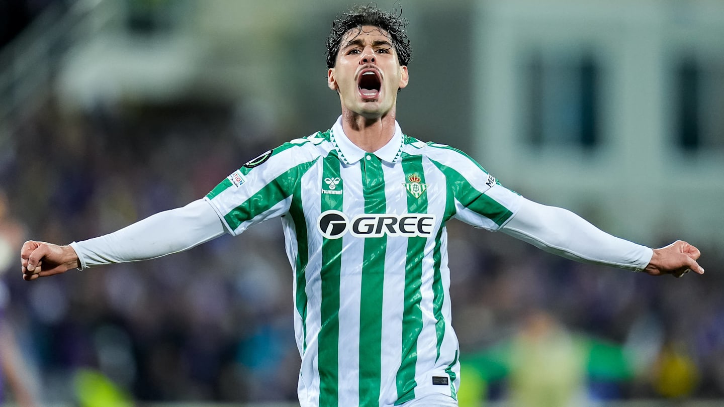 Atlético Madrid Agrees €30M Deals for Midfielders Cardoso, Ruggeri