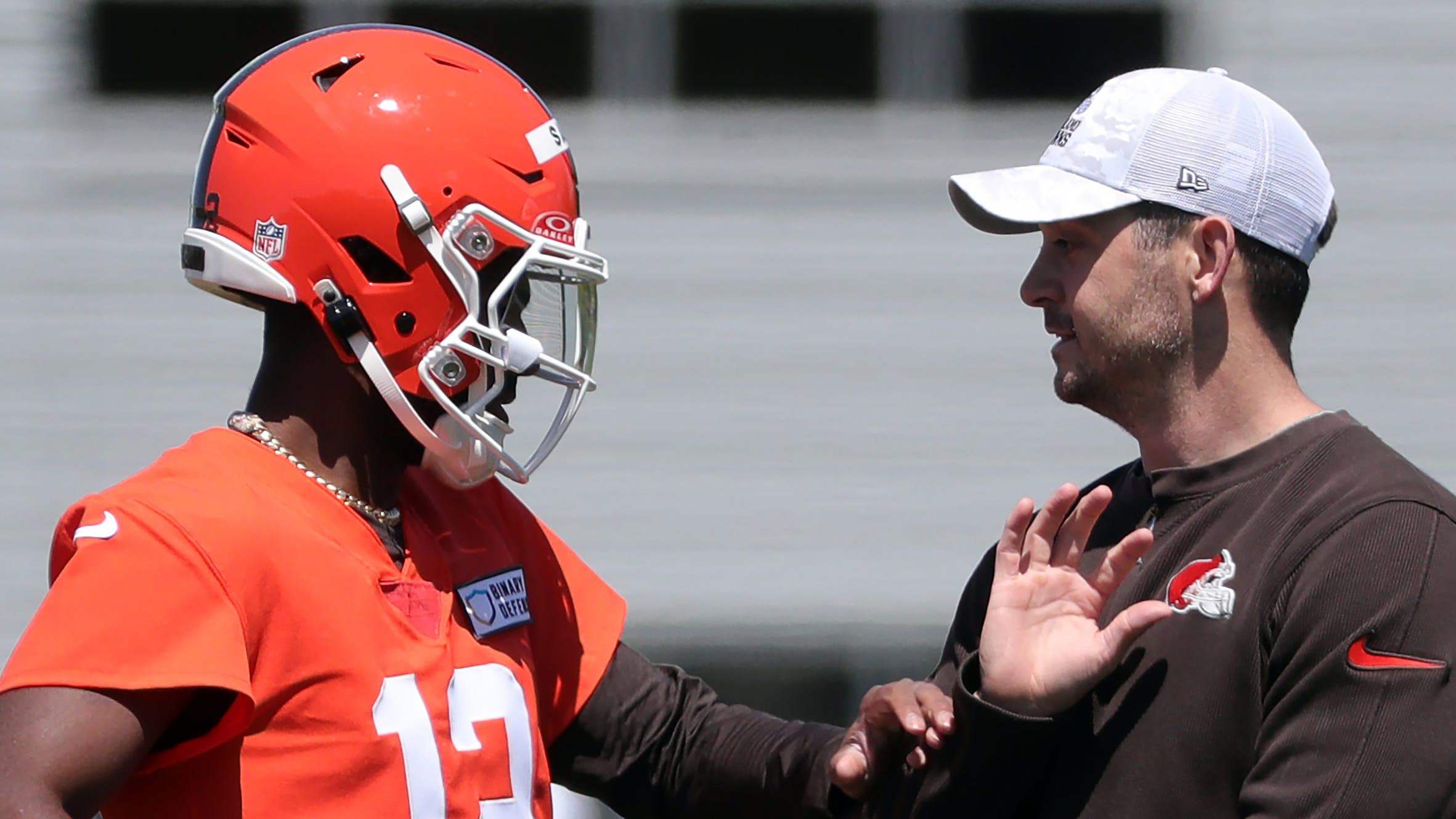 Tommy Rees stirs Browns QB drama with quiet Dillon Gabriel surge