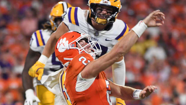 Clemson Tigers quarterback Cade Klubnik
