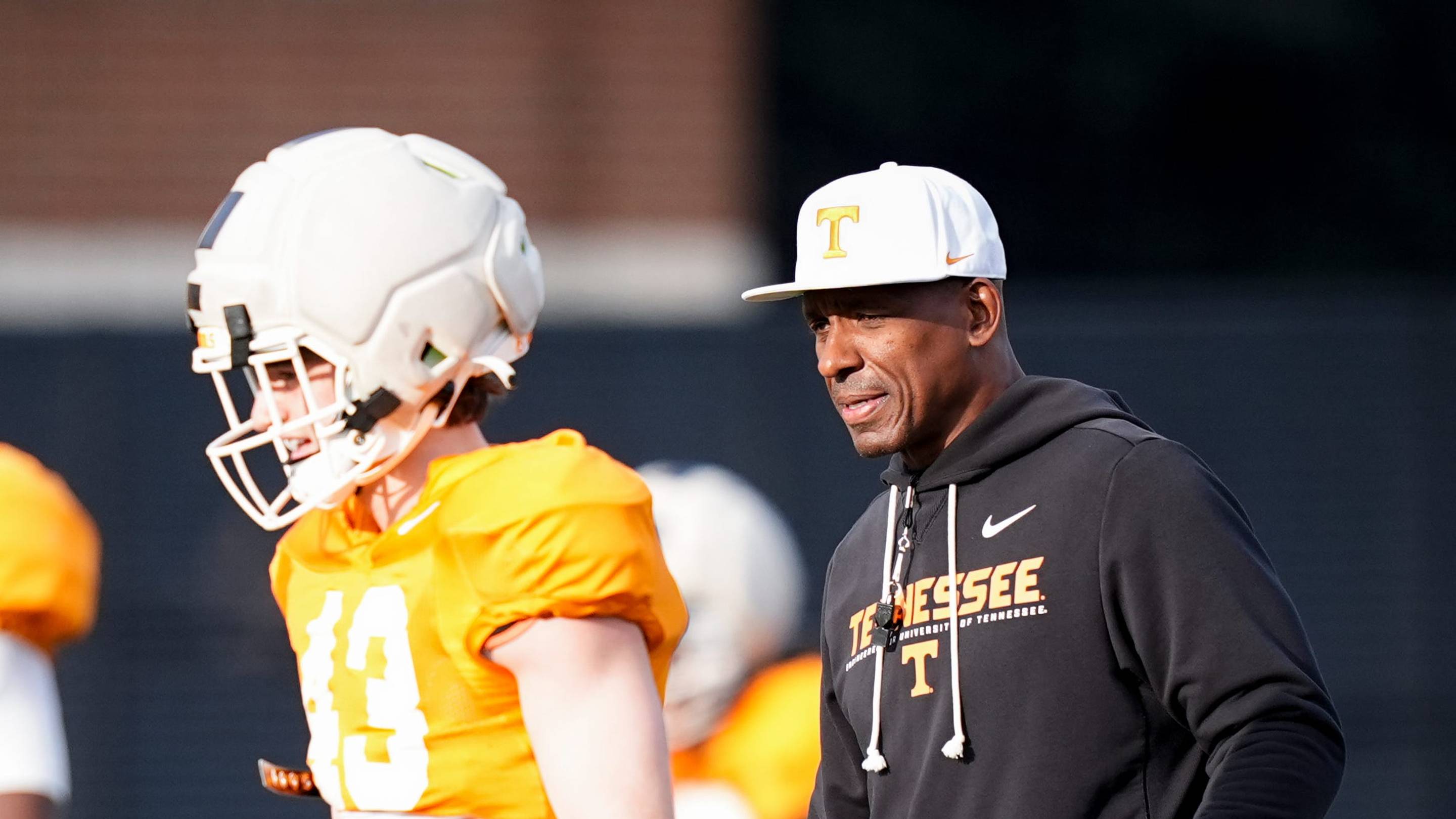 Tennessee Secondary Coach Anthony Poindexter Discusses Arch Manning and the Texas Passing Attack