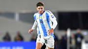 Julián Álvarez será titular en el partido de Argentina vs. Colombia