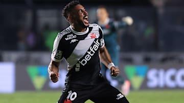 Último jogo de Payet foi em 15 de abril
