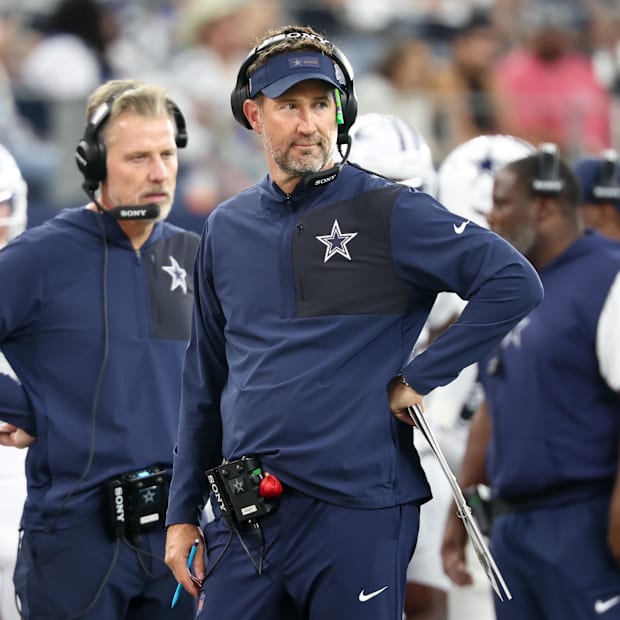 Dallas Cowboys head coach Brian Schottenheimer looks on during the third quarter of a game against the Washington Commanders
