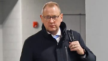 Toronto Maple Leafs GM Brad Treliving must overpaying for veteran players just for the sake of making splash at the deadline.