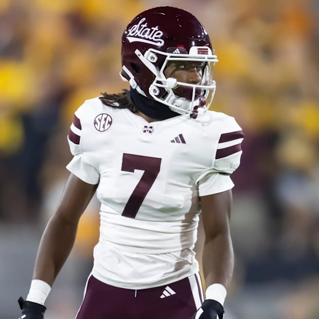 Mississippi State Bulldogs wide receiver Mario Craver (7) against the Arizona State Sun Devils at Mountain America Stadium.