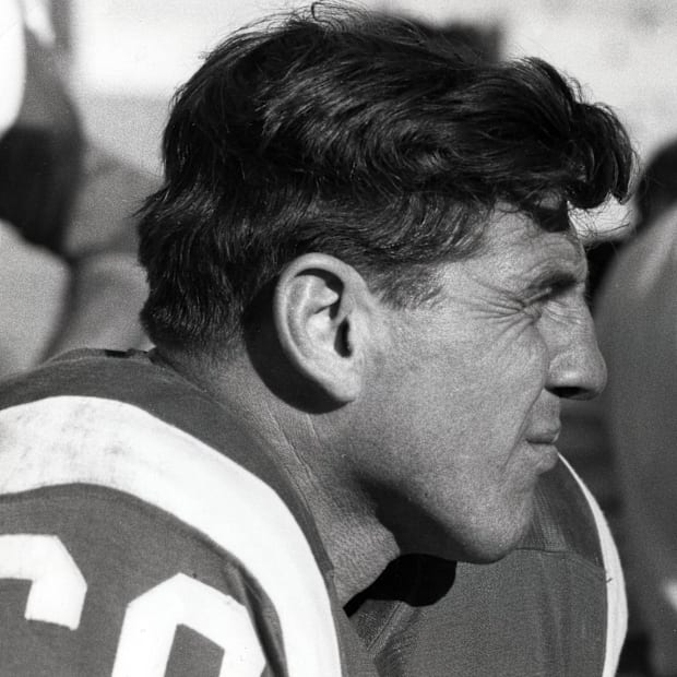 Eagles LB/C Chuck Bednarik was the last full-time NFL player to play both sides of football, and that was more than 60 years 