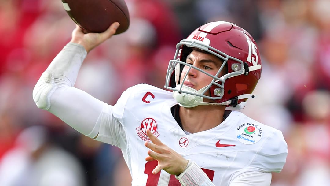 Alabama quarterback Ty Simpson Alabama quarterback Ty Simpson