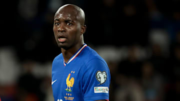 Jean-Philippe Mateta est titulaire pour la première fois de sa carrière avec les Bleus