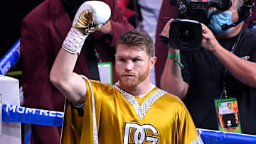"Canelo" ganó sus tres combates del 2021