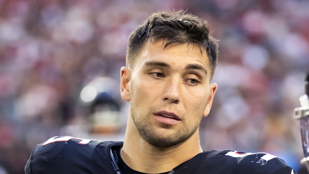 Atlanta Falcons linebacker Kaden Elliss (55) against the Arizona Cardinals at State Farm Stadium. 