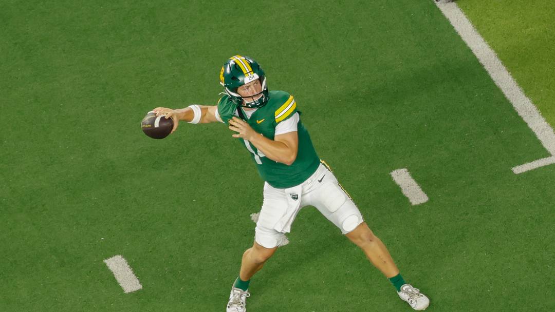 Sep 12, 2026; Waco, Texas, USA; Baylor Bears quarterback Edward Griffin Sep 12, 2026; Waco, Texas, USA; Baylor Bears quarterback Edward Griffin