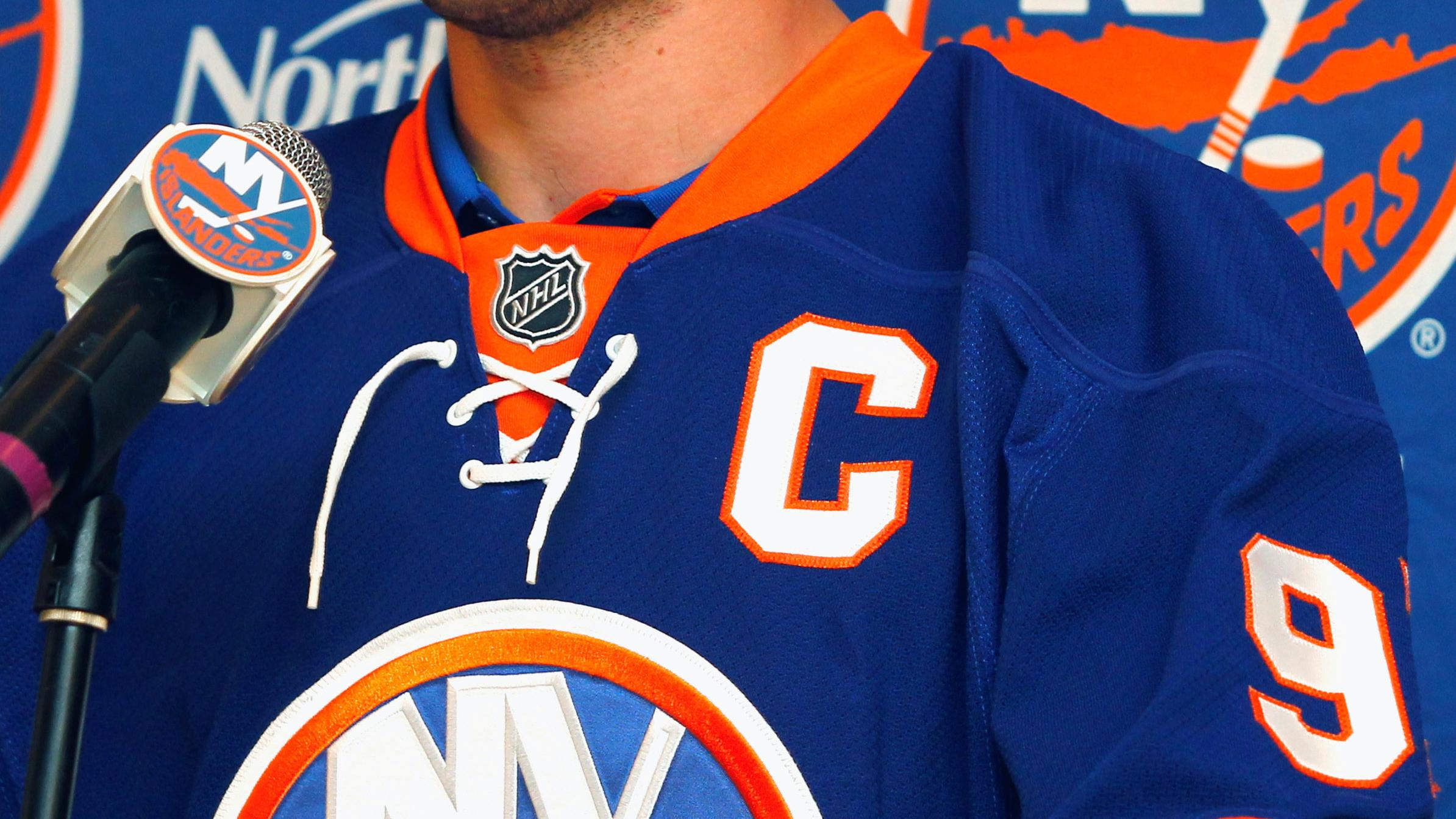 Who is the youngest captain in NY Islanders history?