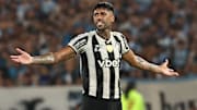 Alexander Barboza é uma das referências de liderança no elenco do Botafogo