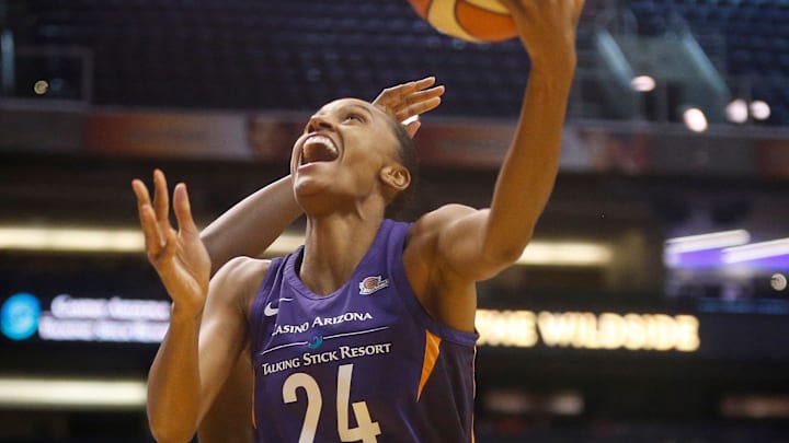 Mercury's DeWanna Bonner (24) makes a layup against Liberty during the first half at Talking Stick Resort Arena in Phoenix, Ariz. on Aug. 19, 2018. 

865709002