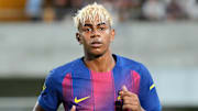 Lamine Yamal est titulaire pour le Trophée Gamper contre Côme. 