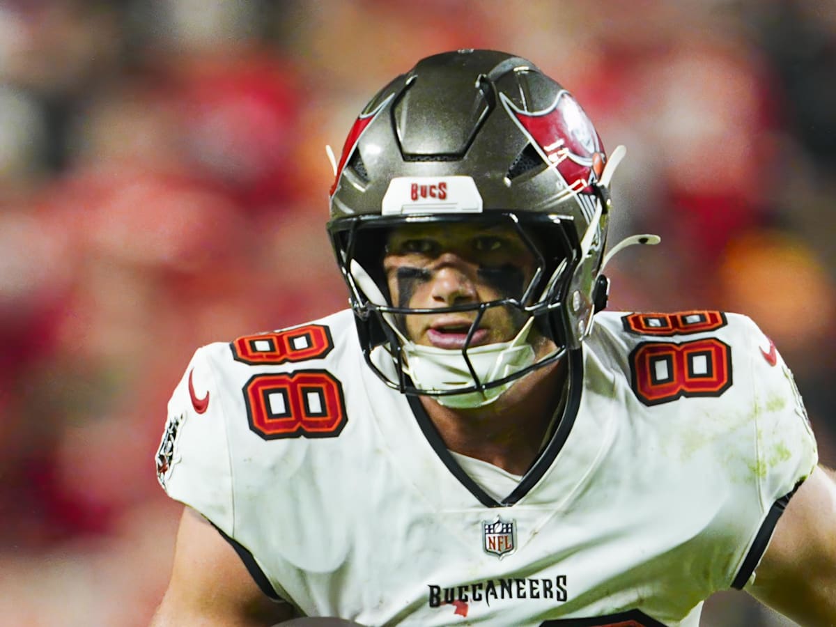 Tampa Bay Buccaneers tight end speaks on new offensive coordinator Josh  Grizzard