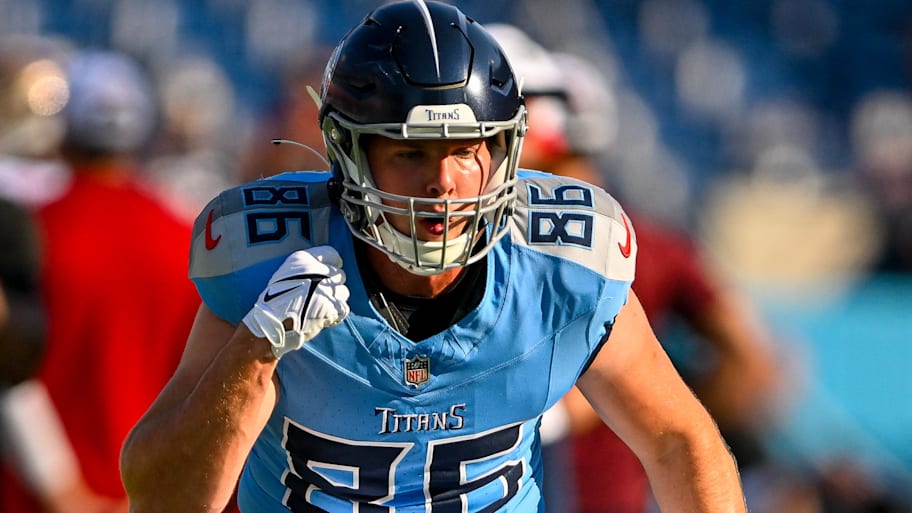 Tennessee Titans tight end Steven Stilianos (86). | Steve Roberts-Imagn Images