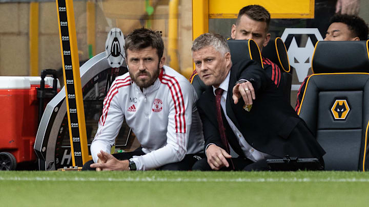 Michael Carrick (left) got the nod instead of his former teammate.