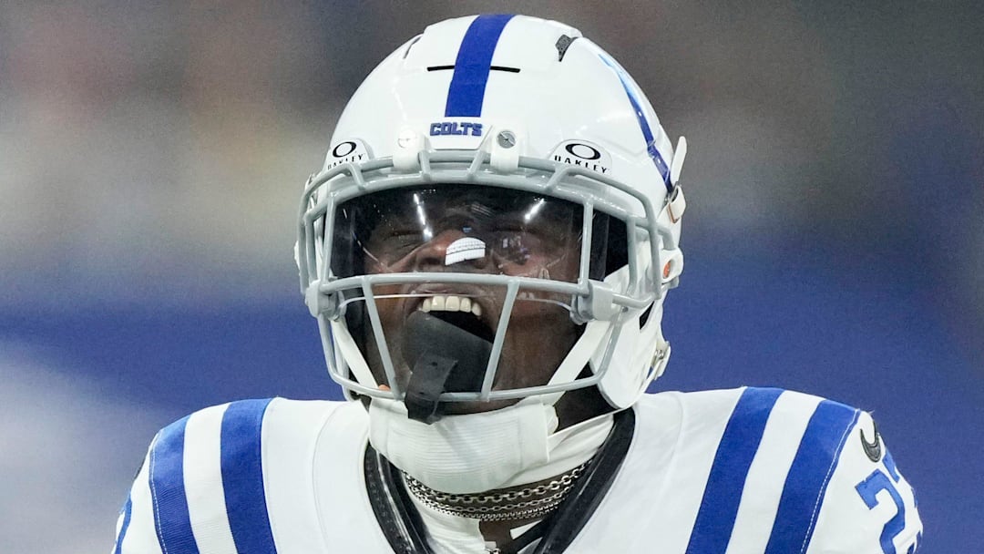 Indianapolis Colts cornerback Kenny Moore II 