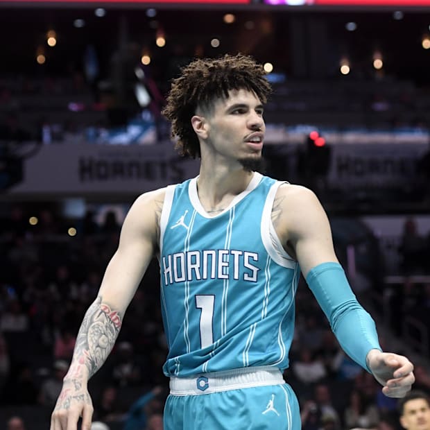 NBA Fans React to LaMelo Ball Injury News Before Hornets-Pelicans