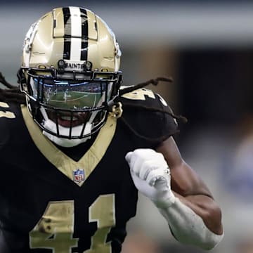 New Orleans Saints running back Alvin Kamara (41) runs against the Dallas Cowboys 