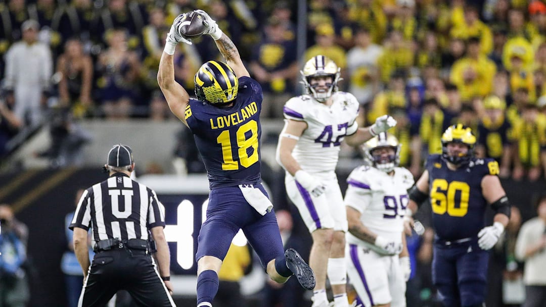 Michigan tight end Colston Loveland makes a catch against Washington during the second half of U-M's 34-13 win in the College Football Playoff national championship game in Houston on Monday, Jan. 8, 2024.