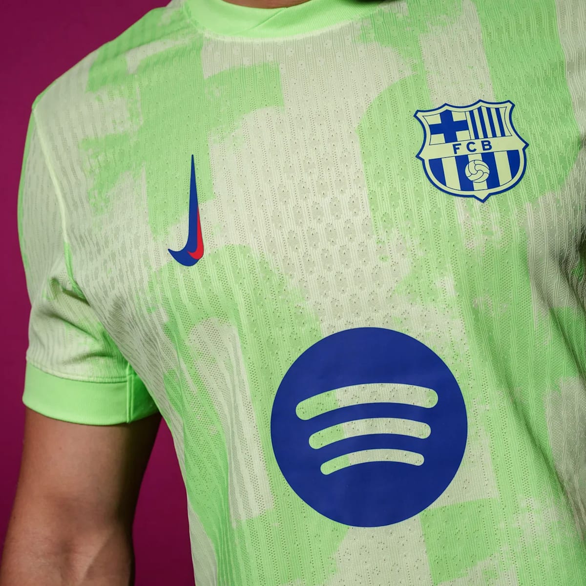 Green barcelona kit sales