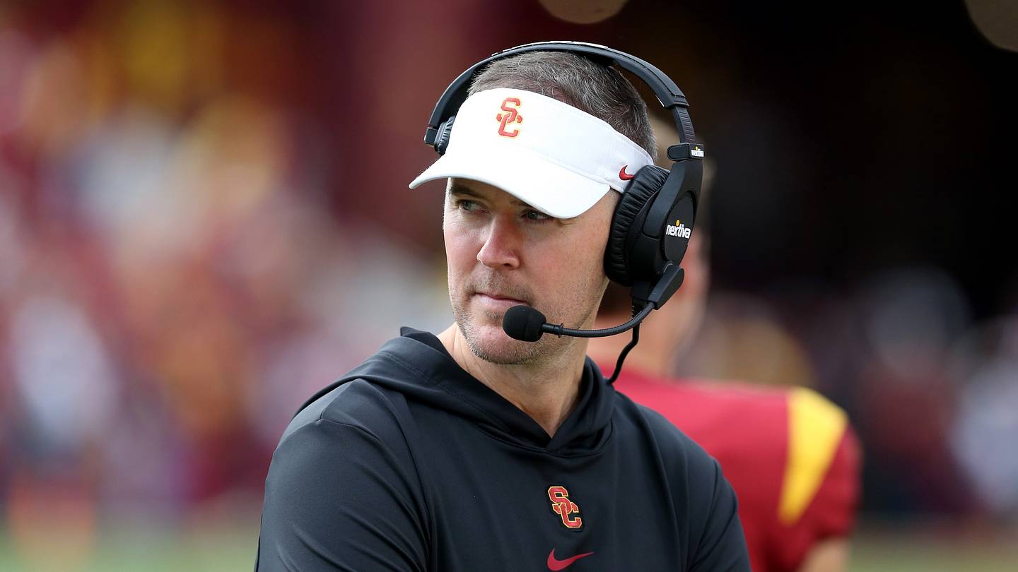 USC Football: Lincoln Riley Offers Cutting Response to Latest De-Commit