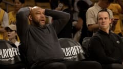 Lakers head coach Darvin Ham