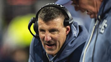 Mike Vrabel has the Patriots off to a blistering start this season, improving to 9–2 after a 27–14 win over the Jets on Thursday night.