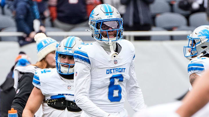 Detroit Lions safety Ifeatu Melifonwu (6) warms up before the game between the Chicago Bears and the Detroit Lions at Soldier Field. Detroit Lions safety Ifeatu Melifonwu (6) warms up before the game between the Chicago Bears and the Detroit Lions at Soldier Field.