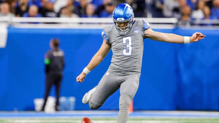Lions football jersey shop