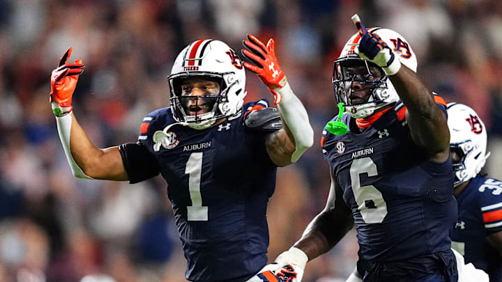 Auburn Tigers Defensive Back Jerrin Thompson (1) had a career night against the New Mexico Lobos.