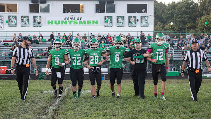 The Huntington Huntsmen football team The Huntington Huntsmen football team
