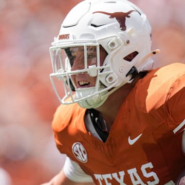 Texas Longhorns tight end Gunnar Helm (85) carries the ball as the Texas Longhorns take on Colorado State at Darrell K Royal-Texas Memorial Stadium in Austin Saturday, Aug. 31, 2024.