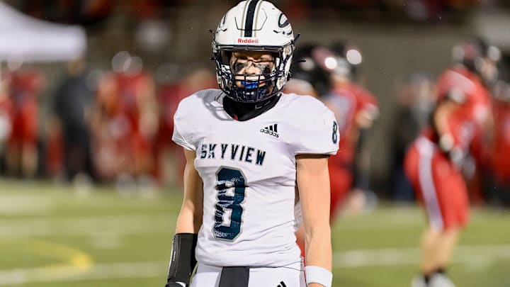 Skyview wide receiver Gavin Packer lines up to face Camas in fall of 2023. He is a Boise State commit.