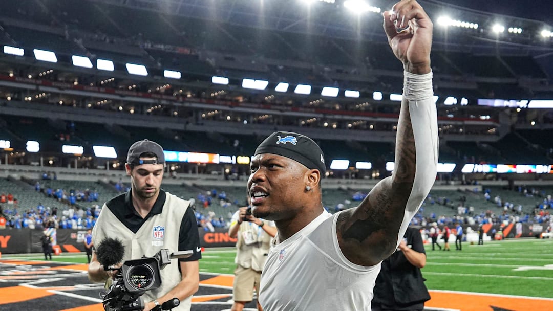 Detroit Lions running back David Montgomery (5) waves at fans as he exits the field after 37-24 win over Cincinnati Bengals at Paycor Stadium in Cincinnati on Sunday, Oct. 5, 2025. Detroit Lions running back David Montgomery (5) waves at fans as he exits the field after 37-24 win over Cincinnati Bengals at Paycor Stadium in Cincinnati on Sunday, Oct. 5, 2025.