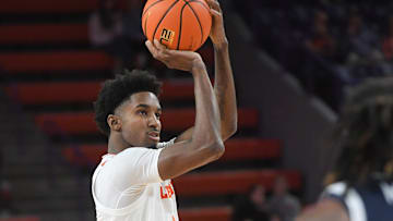 Clemson forward Chauncey Wiggins (7) shoots the ball against Radford during the second half at Littlejohn Coliseum Thursday, November 21, 2024; Clemson, SC, USA.