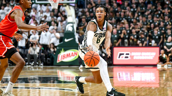 Michigan State's Jordan Scott passes the ball against Bowling Green during the second half on Thursday, Oct. 23, 2025, at the Breslin Center in East Lansing.