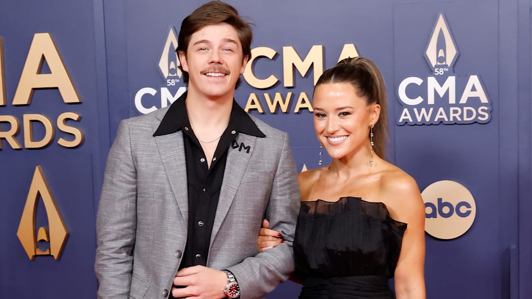 The 58th Annual CMA Awards - Arrivals